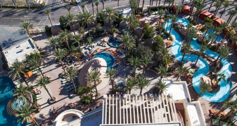 Southern California’s Only Swim-Up Bar